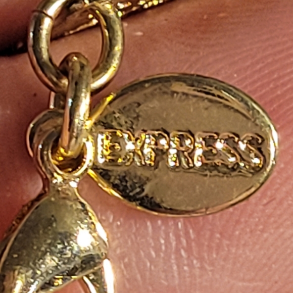 EXPRESS gold Filigree earrings like new. - Picture 7 of 8